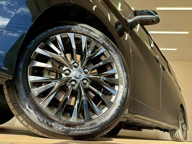 トヨタ ヴェルファイアハイブリッドの画像19