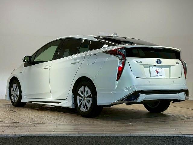 トヨタ プリウスの画像16