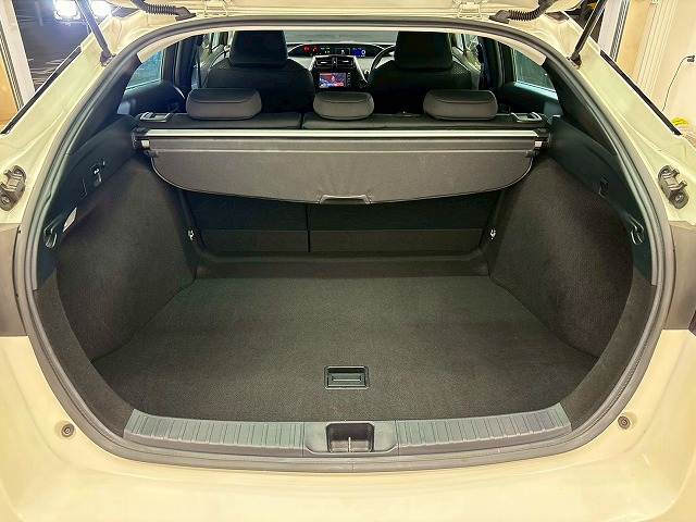 トヨタ プリウスの画像13