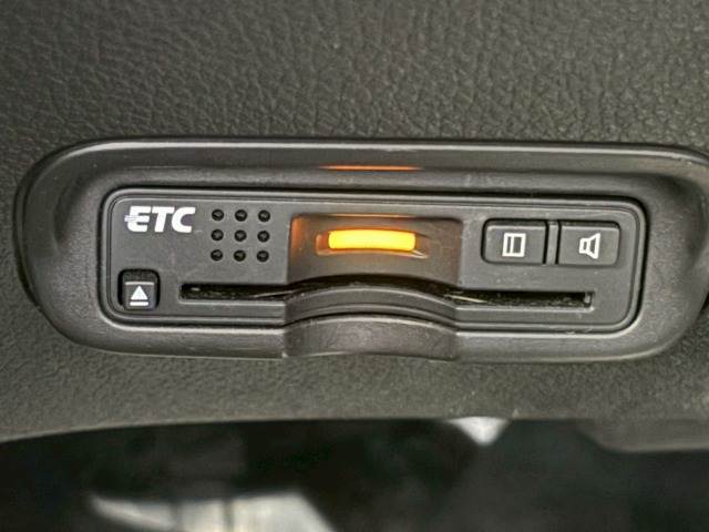 ホンダ ヴェゼルハイブリッドの画像8