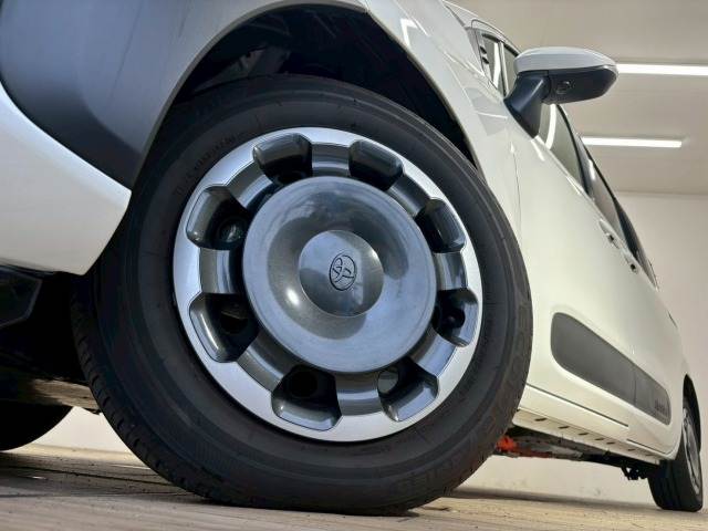 トヨタ シエンタハイブリッドの画像19