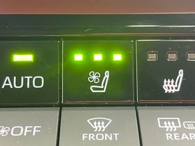 プリウスZ 内装他