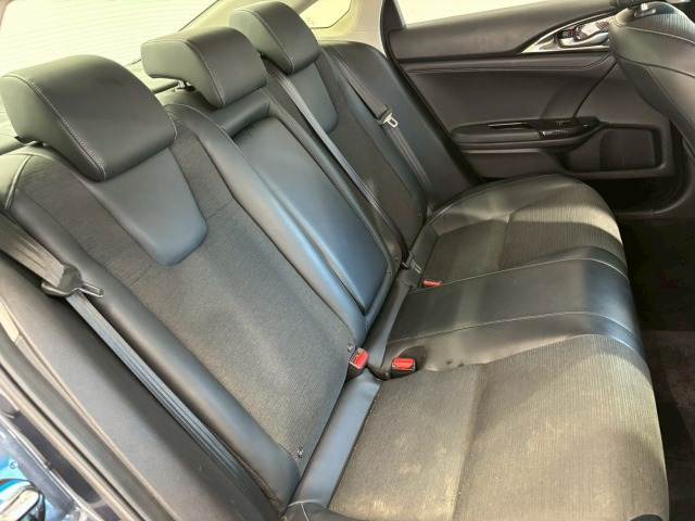 ホンダ インサイトの画像13