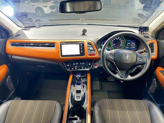 ヴェゼルハイブリッドHYBRID Z 内装他