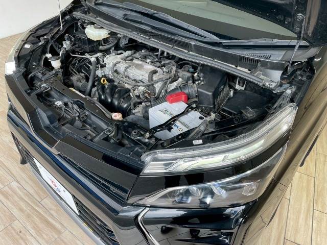 トヨタ ヴォクシーの画像20