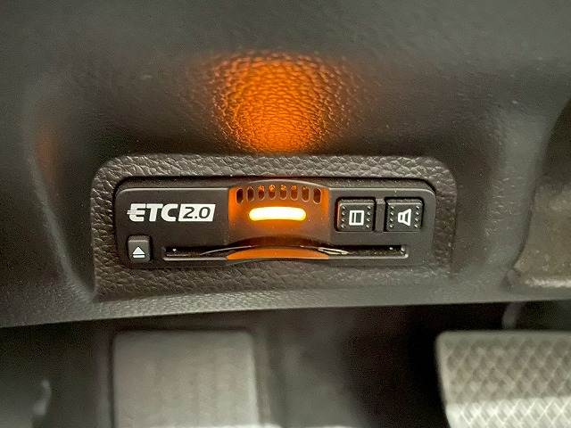 ホンダ ヴェゼルハイブリッドの画像8