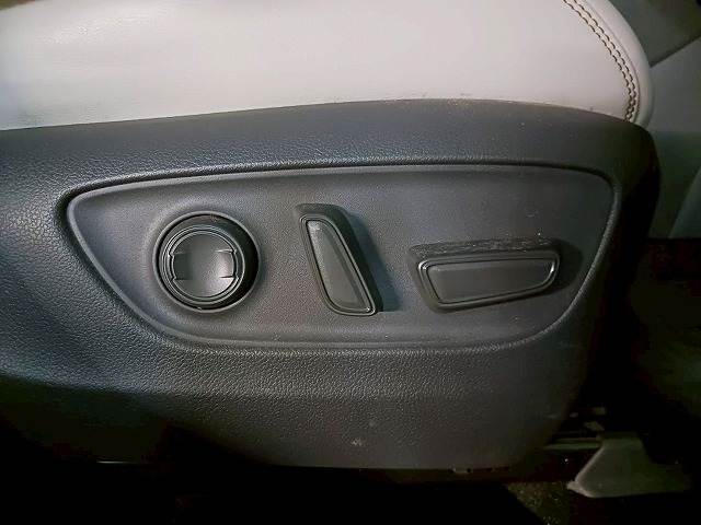 RAV4HYBRID G 内装他