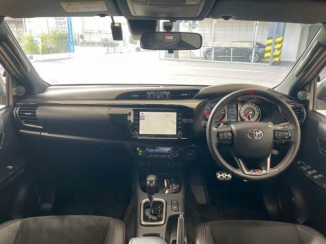 ハイラックスZ“GR SPORT” 内装他