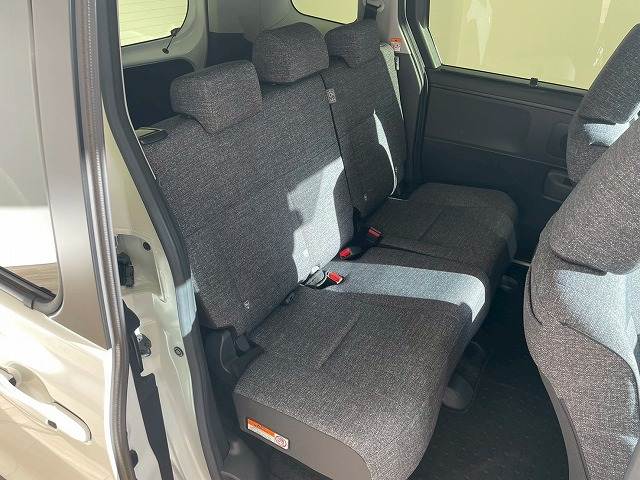 トヨタ シエンタハイブリッドの画像11