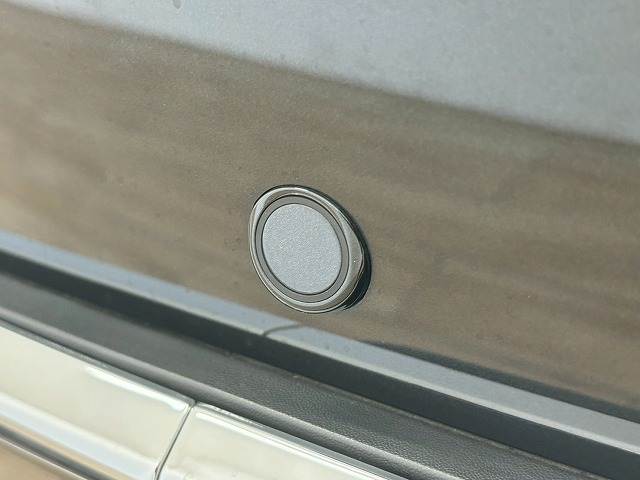 トヨタ ハリアーハイブリッドの画像11