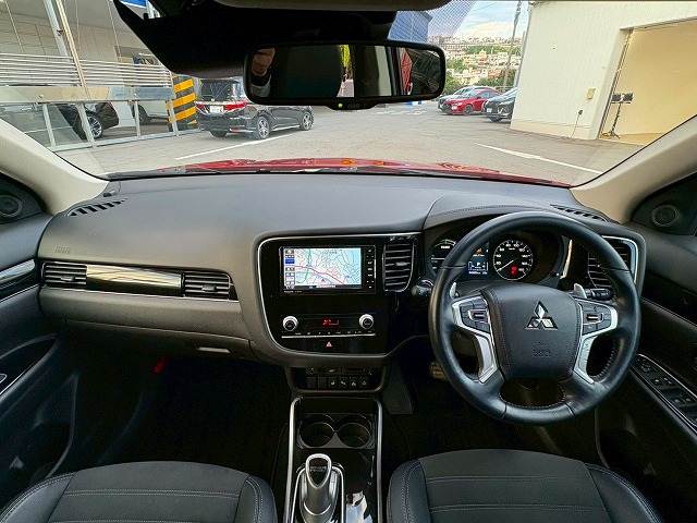 三菱&nbsp;アウトランダーPHEVの画像3