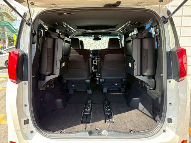 トヨタ&nbsp;アルファードの画像13