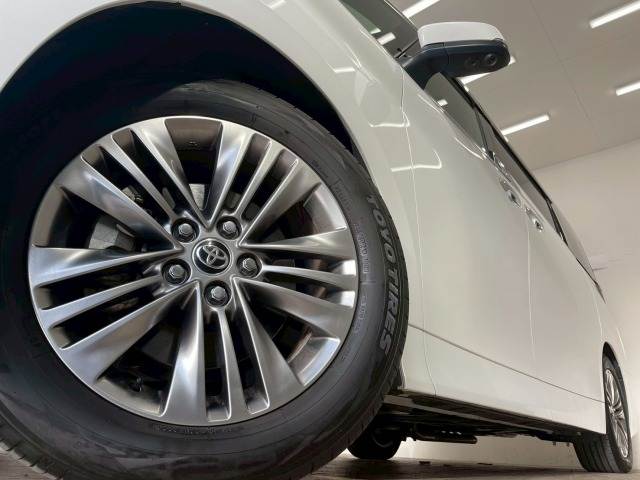 トヨタ アルファードハイブリッドの画像19