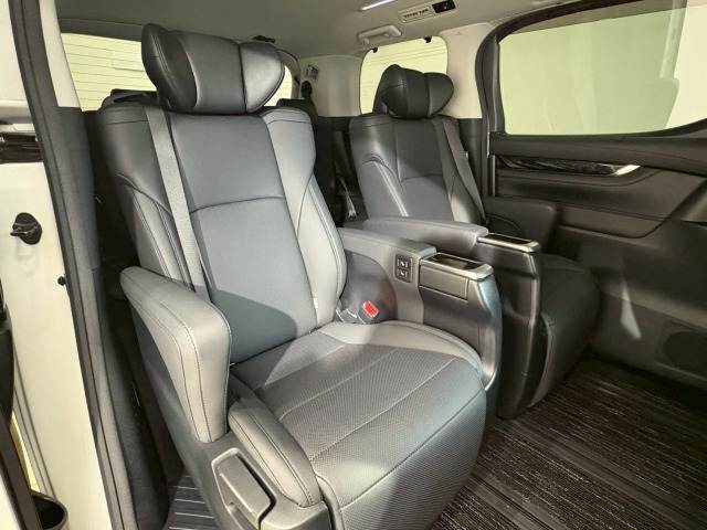 トヨタ&nbsp;ヴェルファイアの画像11