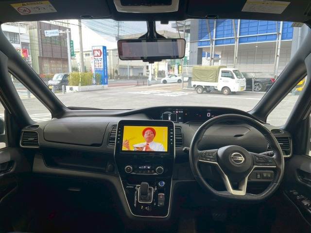 セレナe-POWER AUTECH Safety 内装他