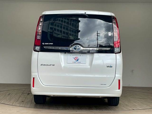 トヨタ エスクァイアハイブリッドの画像17