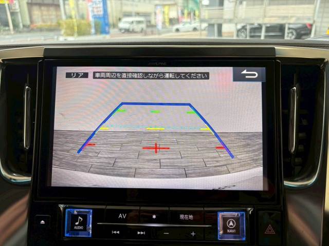 トヨタ ヴェルファイアの画像4