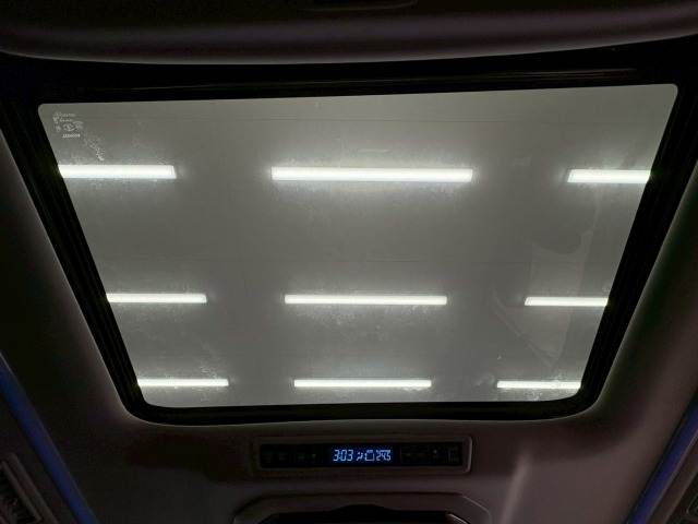 トヨタ ヴェルファイアの画像5