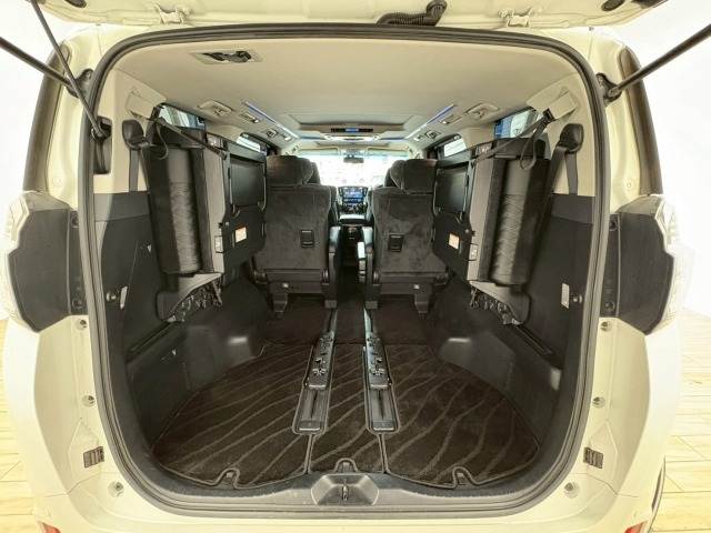 トヨタ ヴェルファイアの画像13