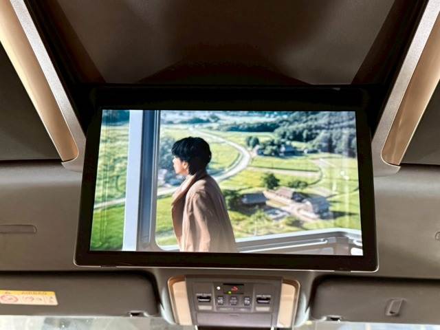 トヨタ&nbsp;ヴェルファイアハイブリッドの画像8