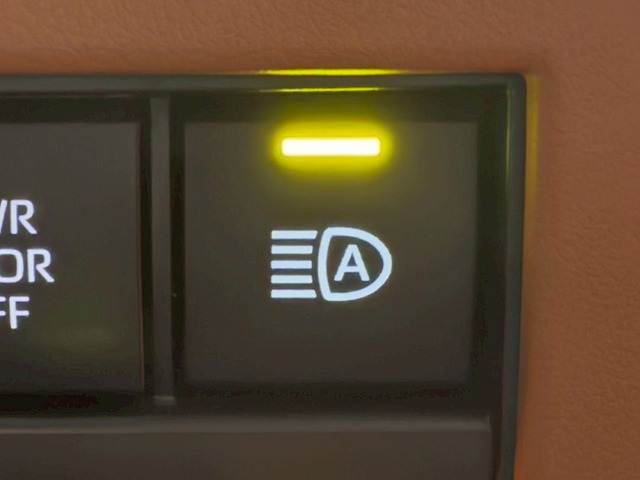 トヨタ&nbsp;ヴェルファイアハイブリッドの画像9