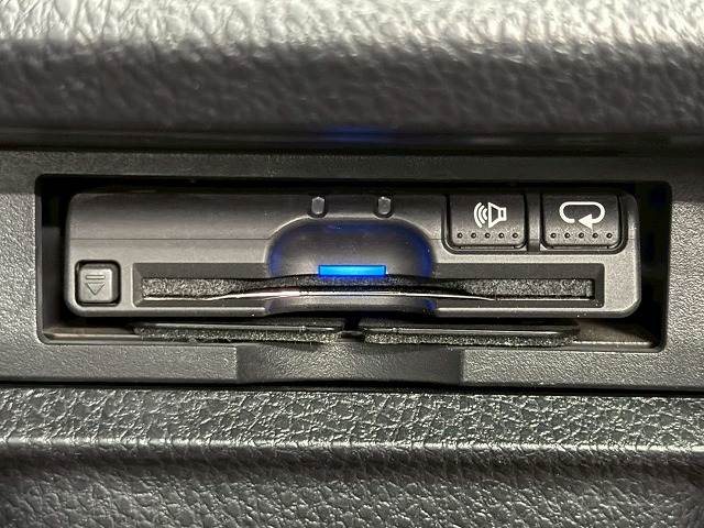 トヨタ&nbsp;エスクァイアハイブリッドの画像10