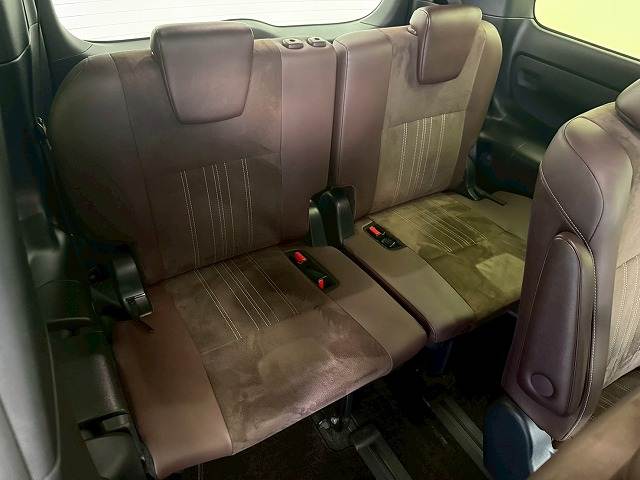 トヨタ&nbsp;エスクァイアハイブリッドの画像13