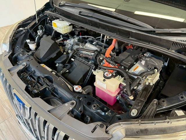 トヨタ&nbsp;エスクァイアハイブリッドの画像20