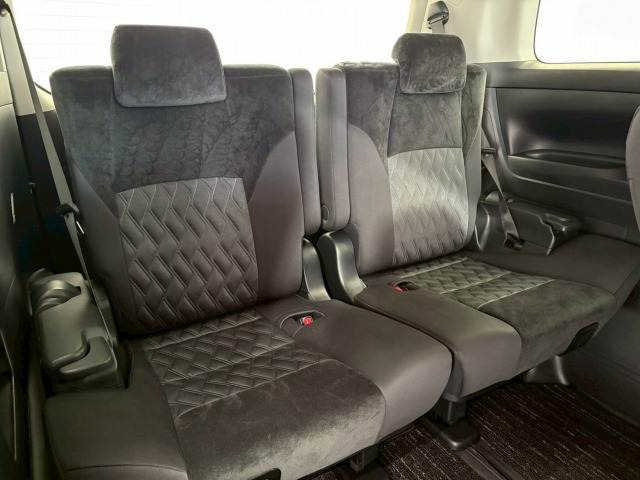 トヨタ&nbsp;アルファードの画像12