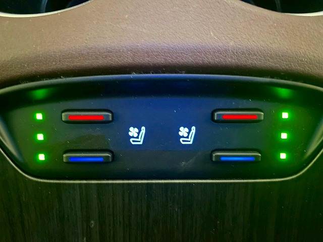 トヨタ&nbsp;ハリアーハイブリッドの画像6