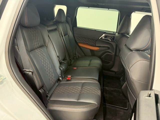 三菱 アウトランダーPHEVの画像10