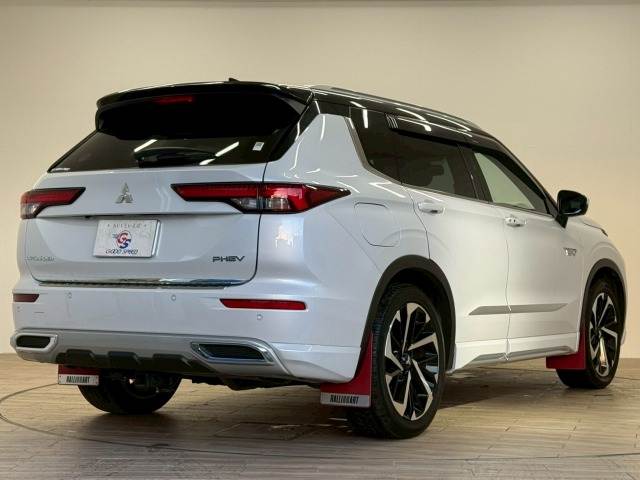 三菱 アウトランダーPHEVの画像16