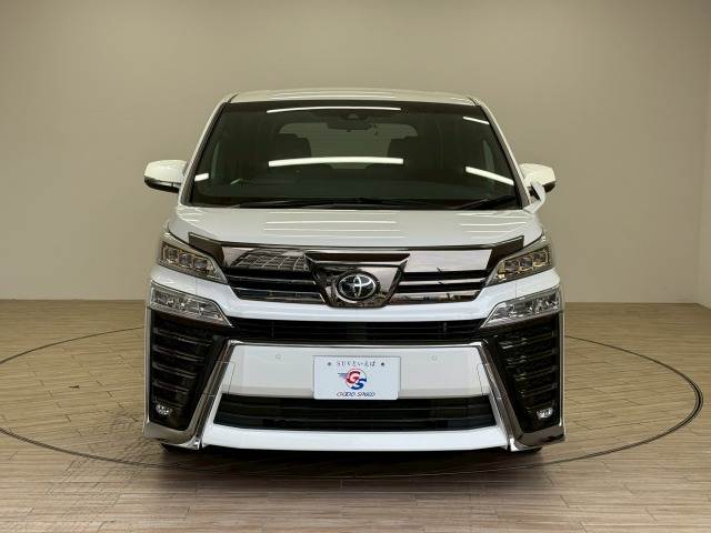 トヨタ ヴェルファイアの画像15