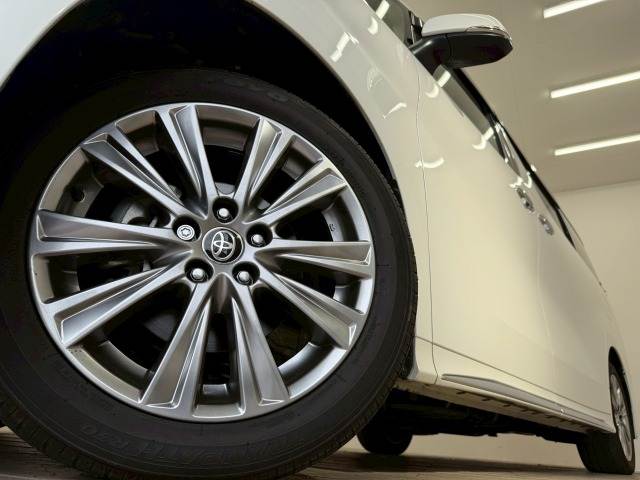 トヨタ ヴェルファイアの画像18