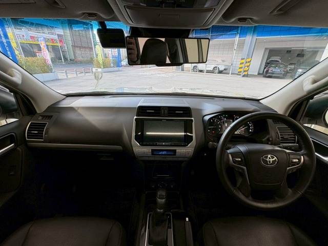 トヨタ&nbsp;ランドクルーザープラドの画像3