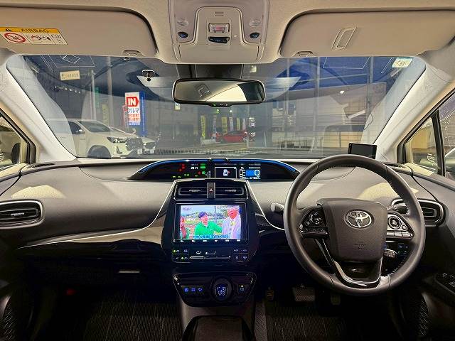 トヨタ&nbsp;プリウスの画像3