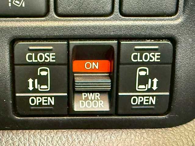 トヨタ ノアの画像7