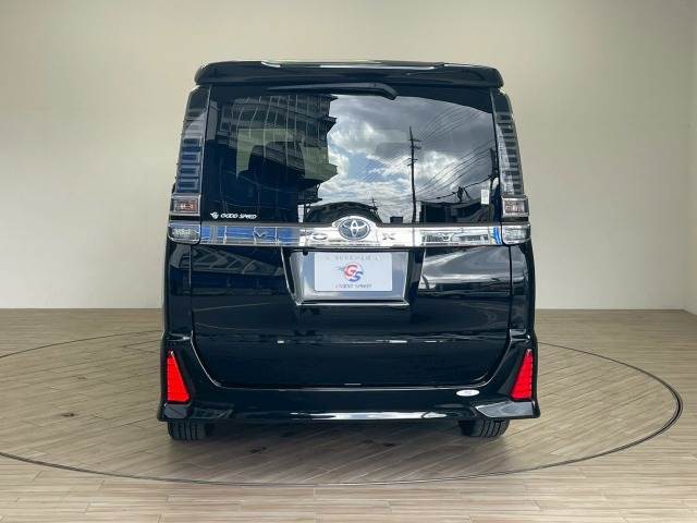 トヨタ&nbsp;ヴォクシーの画像15