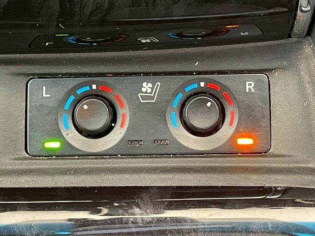 トヨタ アルファードの画像8