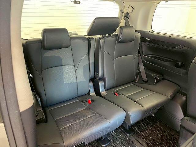 トヨタ アルファードの画像11