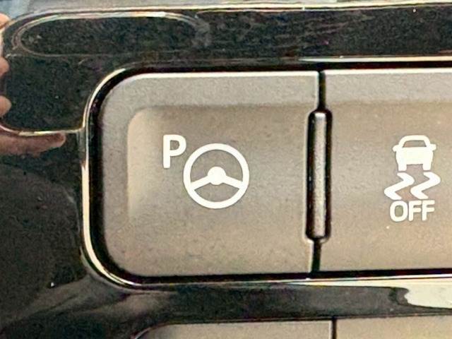 プリウス□A “ツーリングセレクション” 内装他