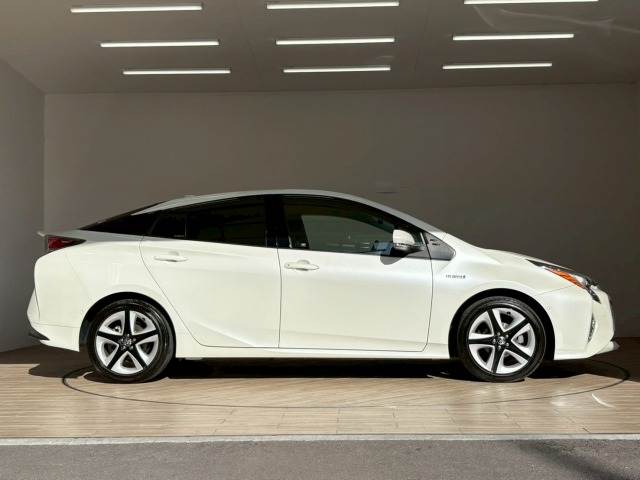 トヨタ プリウスの画像17