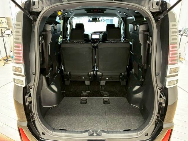 トヨタ&nbsp;ヴォクシーハイブリッドの画像13