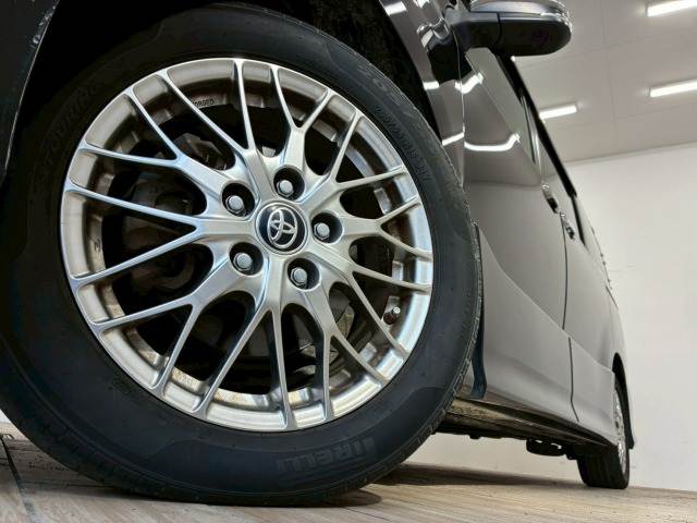 トヨタ&nbsp;ヴォクシーハイブリッドの画像19