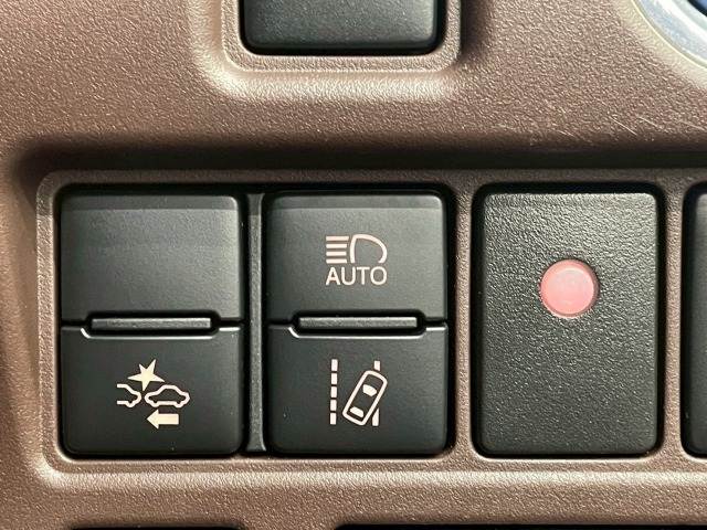 トヨタ&nbsp;エスクァイアハイブリッドの画像7