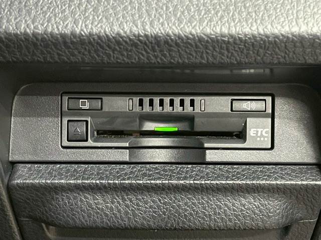 トヨタ&nbsp;エスクァイアハイブリッドの画像8