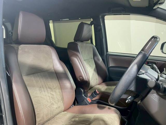 トヨタ&nbsp;エスクァイアハイブリッドの画像10