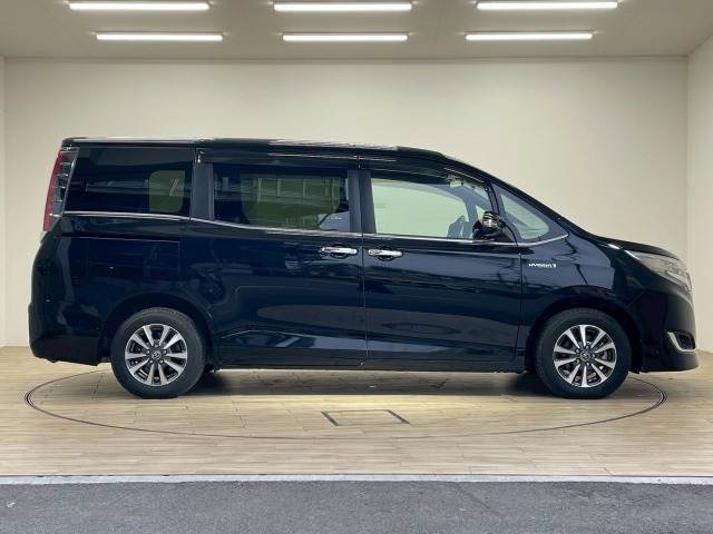 トヨタ&nbsp;エスクァイアハイブリッドの画像17