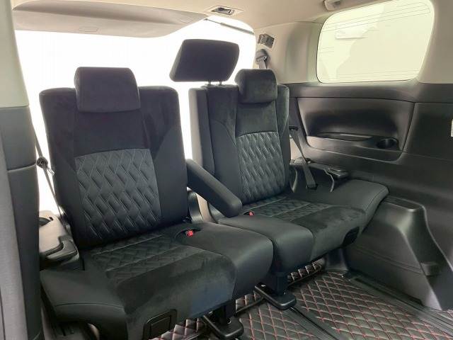 トヨタ&nbsp;アルファードの画像12