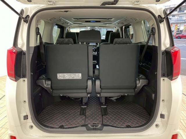 トヨタ&nbsp;アルファードの画像13